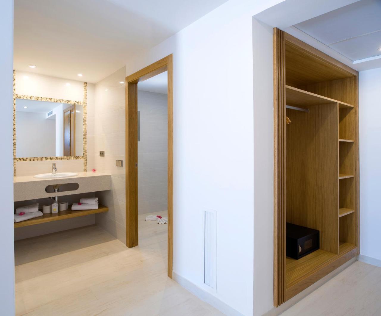My Way Luxury Ibiza Studio - Ab Group Playa d'en Bossa Exterior foto